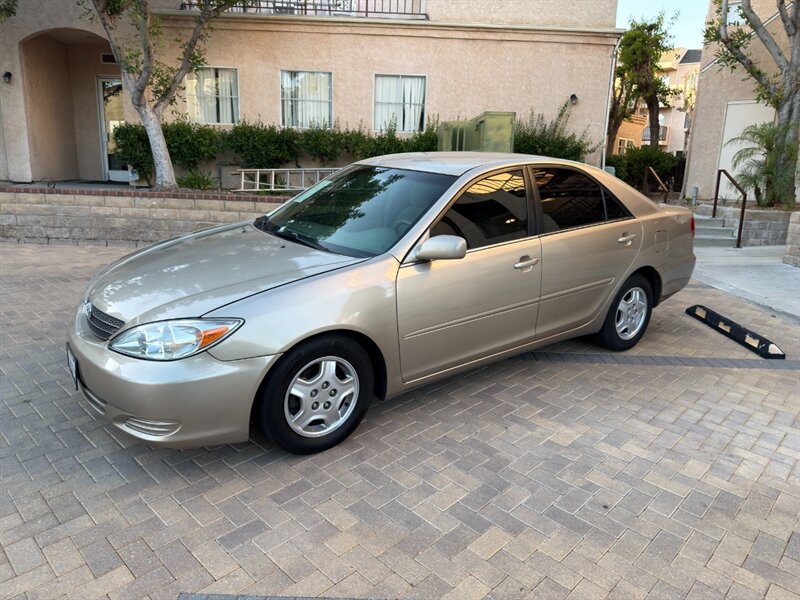 2002 Toyota Camry LE V6 - Photo 2 - Canyon Country, CA 91351