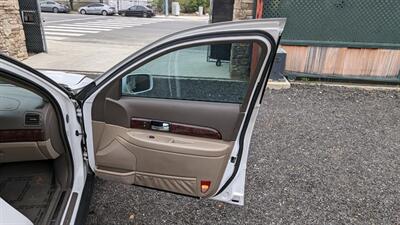 2000 Lincoln LS RWD   - Photo 59 - Canyon Country, CA 91351