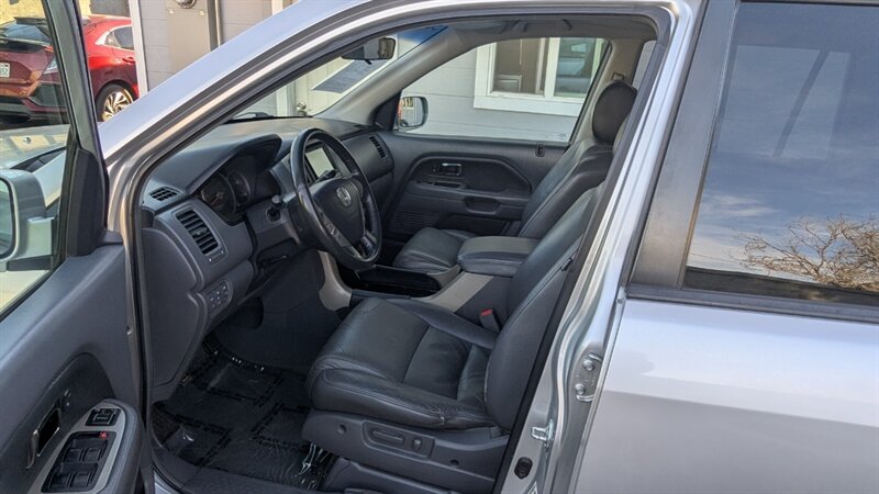 2007 Honda Pilot EX-L - Photo 9 - Canyon Country, CA 91351