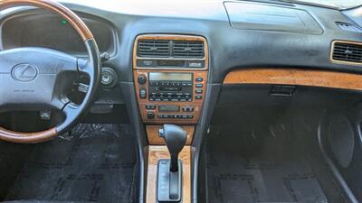 2000 Lexus ES 300   - Photo 32 - Canyon Country, CA 91351