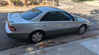 2000 Lexus ES 300   - Photo 10 - Canyon Country, CA 91351