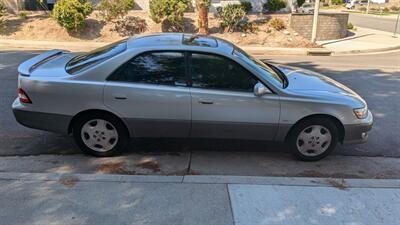 2000 Lexus ES 300   - Photo 11 - Canyon Country, CA 91351