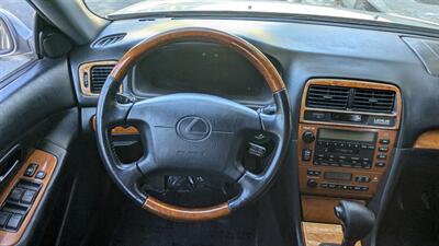 2000 Lexus ES 300   - Photo 33 - Canyon Country, CA 91351