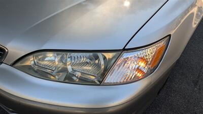 2000 Lexus ES 300   - Photo 15 - Canyon Country, CA 91351