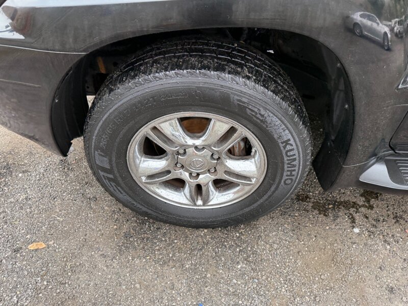2004 Lexus GX 470 - Photo 13 - Canyon Country, CA 91351
