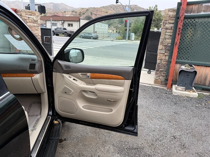 2004 Lexus GX 470 - Photo 49 - Canyon Country, CA 91351