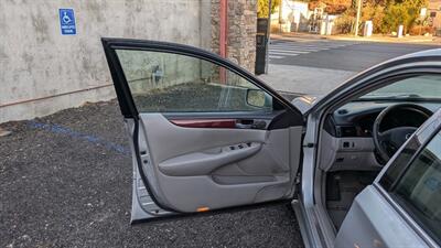 2002 Lexus ES 300   - Photo 58 - Canyon Country, CA 91351