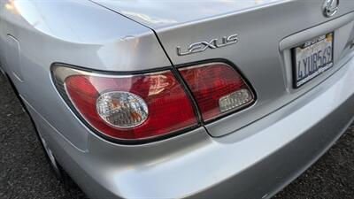 2002 Lexus ES 300   - Photo 23 - Canyon Country, CA 91351