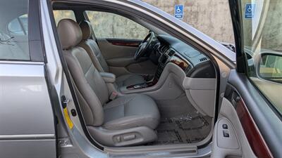 2002 Lexus ES 300   - Photo 28 - Canyon Country, CA 91351