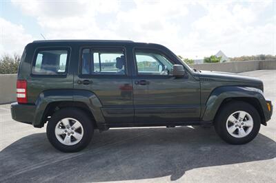 2011 Jeep Liberty Sport   - Photo 7 - Tampa, FL 33614