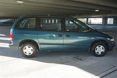 2000 Dodge Caravan   - Photo 7 - Tampa, FL 33614