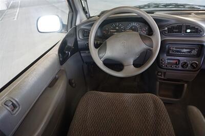 2000 Dodge Caravan   - Photo 18 - Tampa, FL 33614