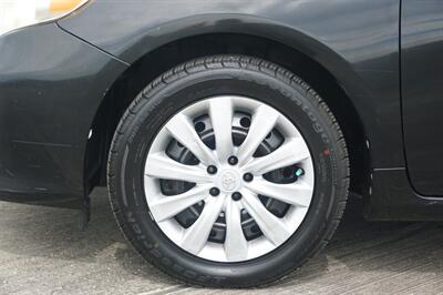 2012 Toyota Corolla LE   - Photo 9 - Tampa, FL 33614