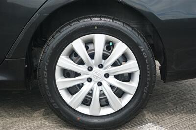 2012 Toyota Corolla LE   - Photo 10 - Tampa, FL 33614