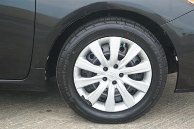 2012 Toyota Corolla LE   - Photo 12 - Tampa, FL 33614