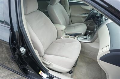 2012 Toyota Corolla LE   - Photo 17 - Tampa, FL 33614