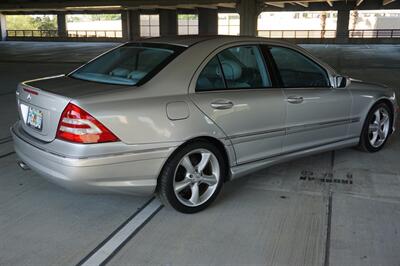 2005 Mercedes-Benz C 320   - Photo 4 - Tampa, FL 33614