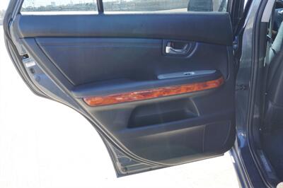 2004 Lexus RX 330   - Photo 21 - Tampa, FL 33614