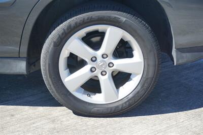 2004 Lexus RX 330   - Photo 10 - Tampa, FL 33614