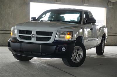 2008 Dodge Dakota SXT   - Photo 1 - Tampa, FL 33614