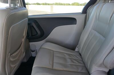 2013 Chrysler Town and Country Touring   - Photo 24 - Tampa, FL 33614
