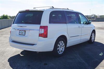 2013 Chrysler Town and Country Touring   - Photo 6 - Tampa, FL 33614