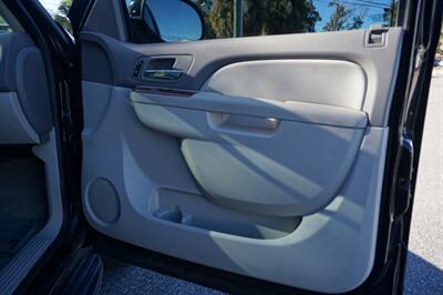2012 Chevrolet Tahoe LT   - Photo 24 - Tampa, FL 33614