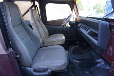 1991 Jeep Wrangler Islander   - Photo 18 - Tampa, FL 33614