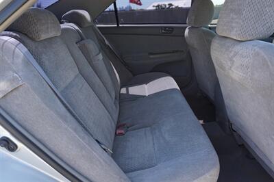 2002 Toyota Camry LE   - Photo 18 - Tampa, FL 33614
