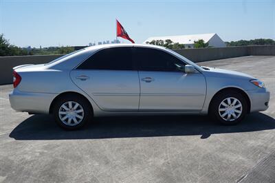 2002 Toyota Camry LE   - Photo 7 - Tampa, FL 33614