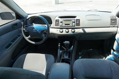 2002 Toyota Camry LE   - Photo 21 - Tampa, FL 33614