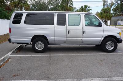 2000 Ford E-350 XL SD   - Photo 5 - Tampa, FL 33614