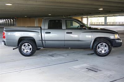 2005 Dodge Dakota SLT   - Photo 8 - Tampa, FL 33614