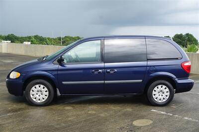 2006 Chrysler Town and Country   - Photo 3 - Tampa, FL 33614