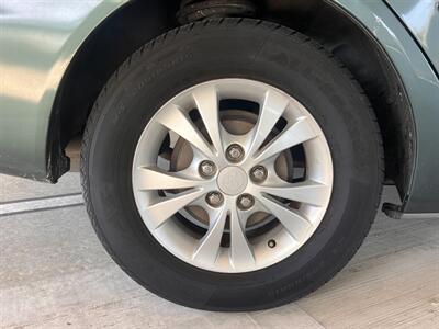 2006 Toyota Camry LE   - Photo 14 - Tampa, FL 33614