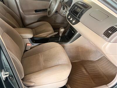 2006 Toyota Camry LE   - Photo 9 - Tampa, FL 33614