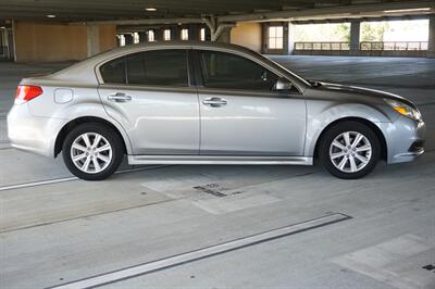 2010 Subaru Legacy 2.5i Premium   - Photo 3 - Tampa, FL 33614