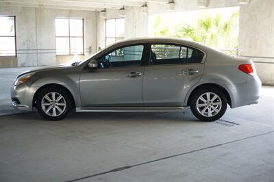 2010 Subaru Legacy 2.5i Premium   - Photo 7 - Tampa, FL 33614