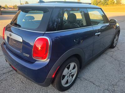 2014 MINI Hardtop Cooper   - Photo 5 - Elyria, OH 44035