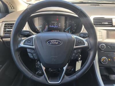 2014 Ford Fusion SE   - Photo 10 - Elyria, OH 44035