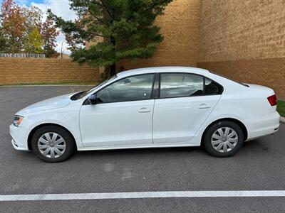 2015 Volkswagen Jetta S   - Photo 2 - Elyria, OH 44035