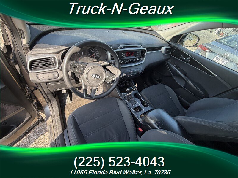 2016 Kia Sorento LX - Photo 5 - Walker, LA 70785-5946