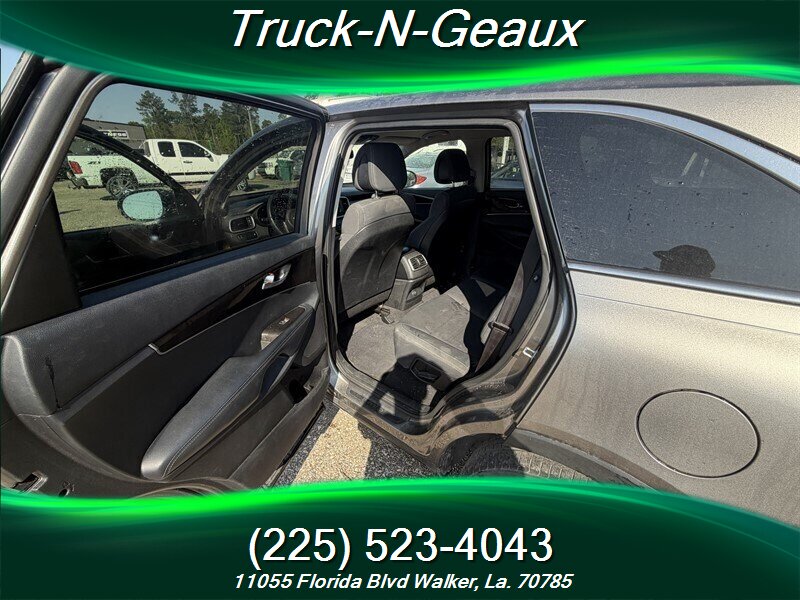 2016 Kia Sorento LX - Photo 7 - Walker, LA 70785-5946