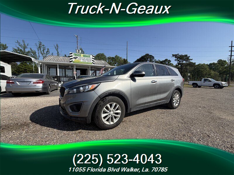 2016 Kia Sorento LX   - Photo 1 - Walker, LA 70785-5946