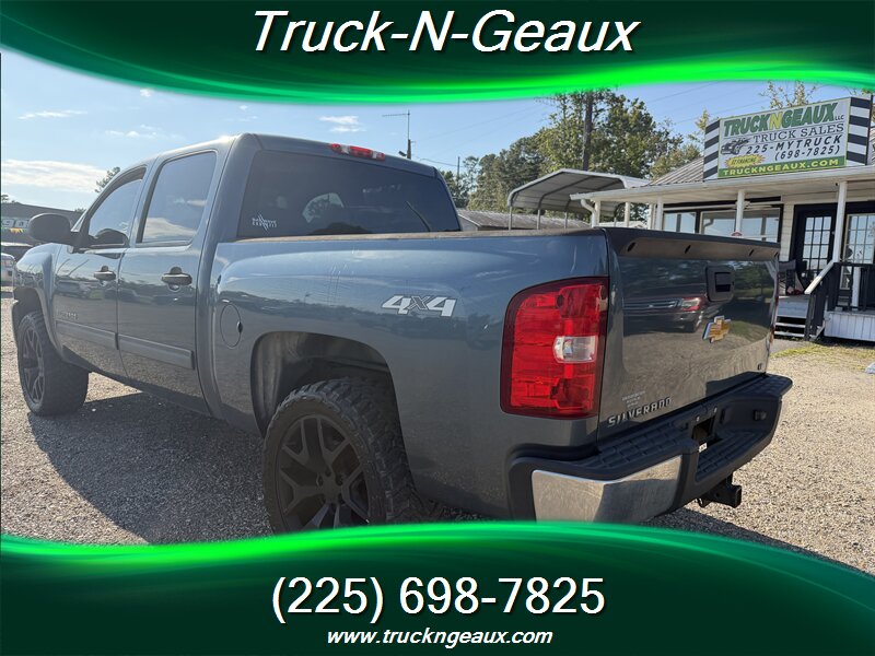 2012 Chevrolet Silverado 1500 LT - Photo 2 - Walker, LA 70785-5946