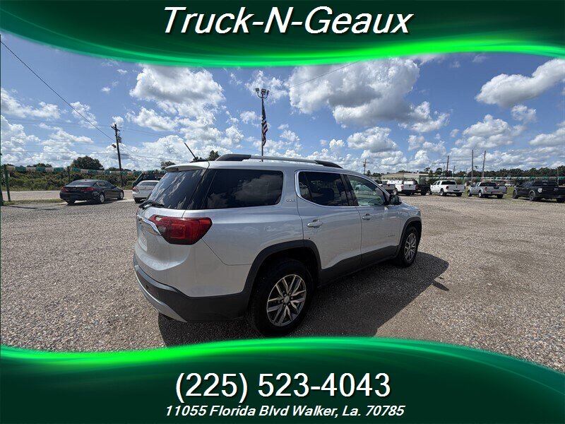 2017 GMC Acadia SLE-2 - Photo 8 - Walker, LA 70785-5946