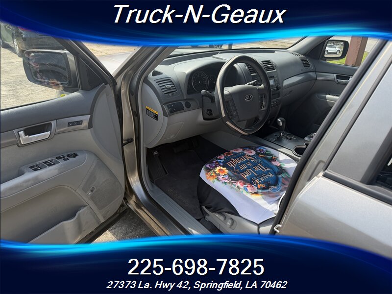 2009 Kia Borrego EX - Photo 6 - Walker, LA 70785-5946