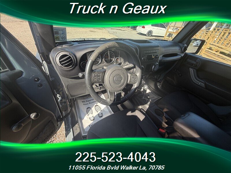 2015 Jeep Wrangler Sport S - Photo 8 - Walker, LA 70785-5946