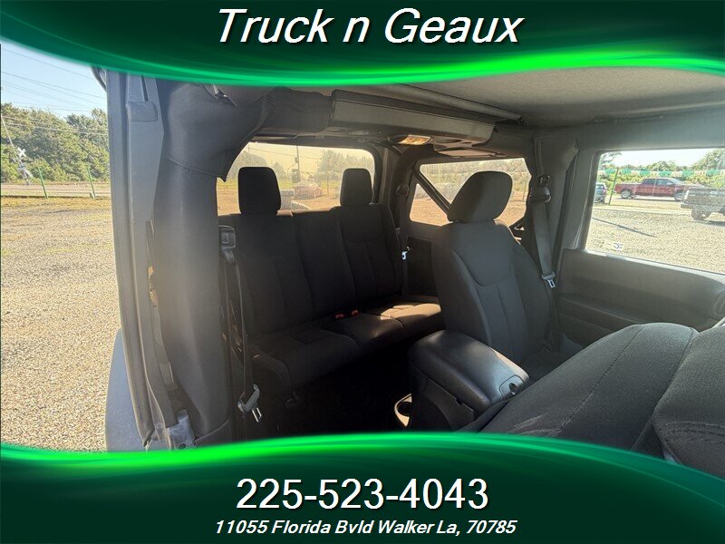 2015 Jeep Wrangler Sport S - Photo 5 - Walker, LA 70785-5946