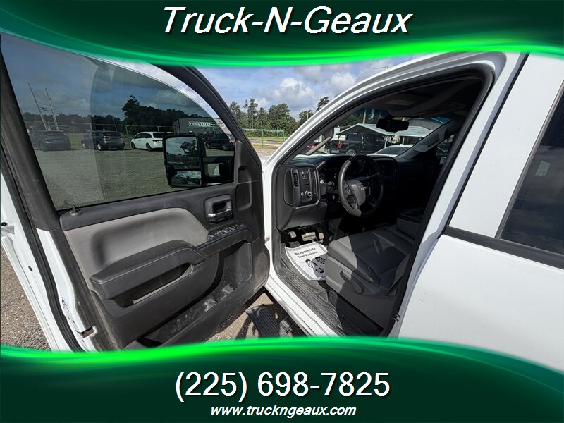 2015 GMC Sierra 2500 WT - Photo 5 - Walker, LA 70785-5946